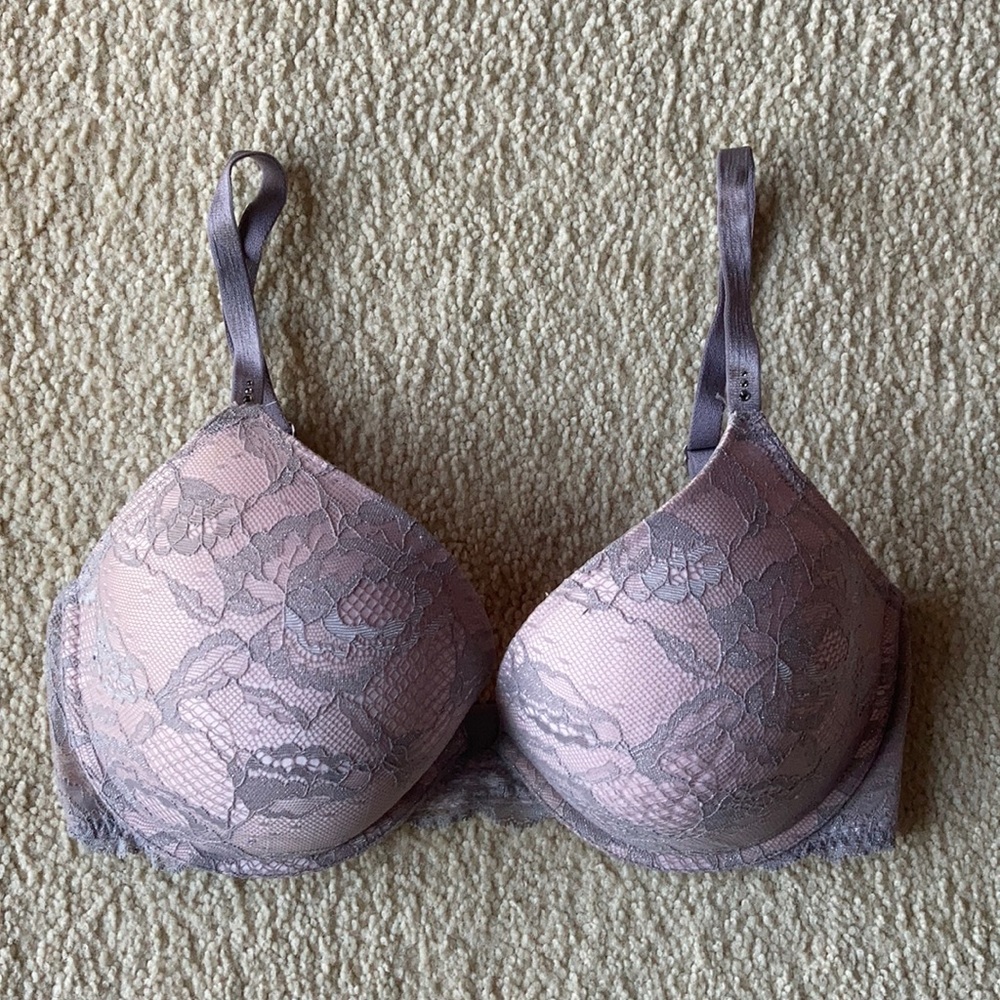 Victoria’s Secret Biofit Demi Uplift 34DD Bra